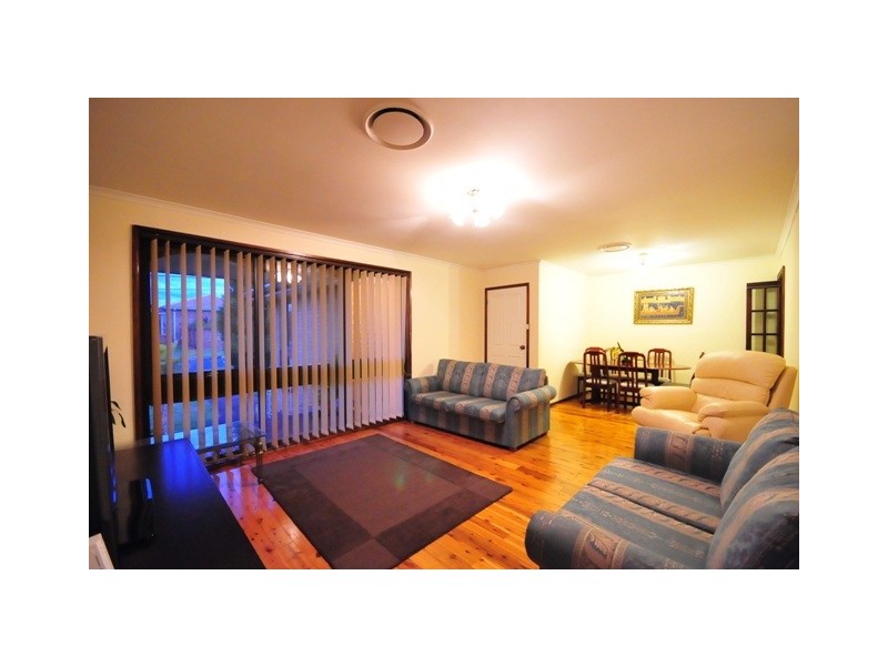 34 Hazel Street, Girraween NSW 2145