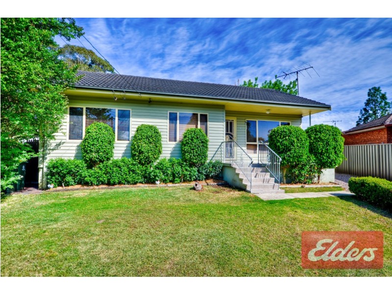 6 Harvey Place, Toongabbie NSW 2146