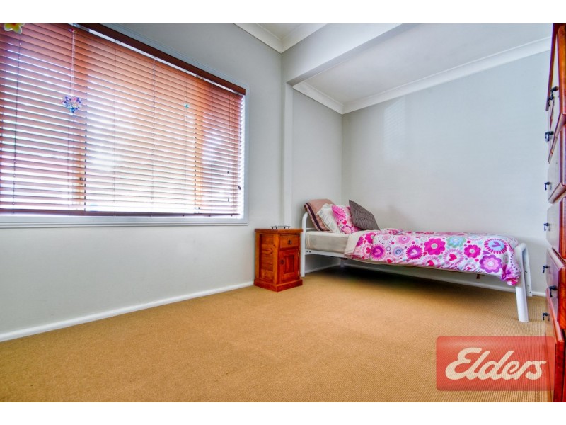 6 Harvey Place, Toongabbie NSW 2146