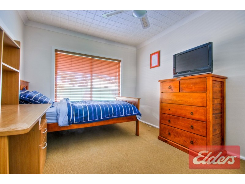 6 Harvey Place, Toongabbie NSW 2146