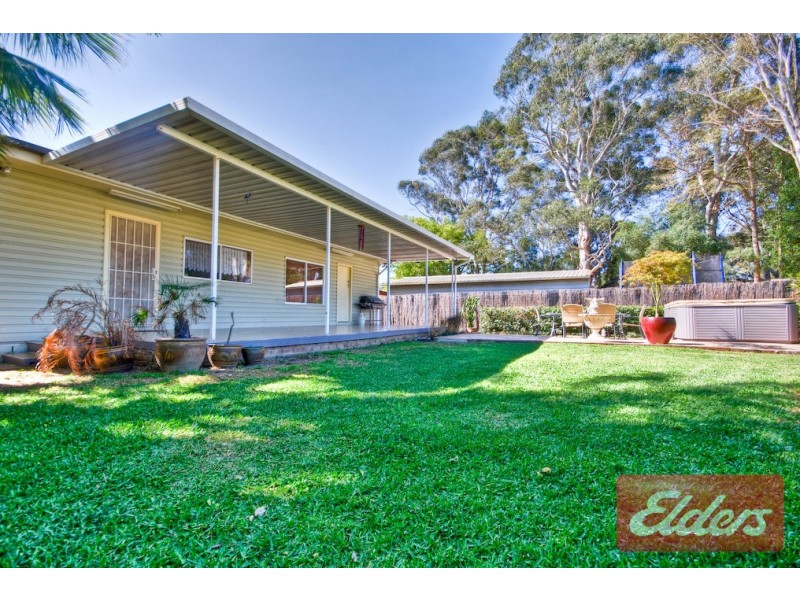 6 Harvey Place, Toongabbie NSW 2146
