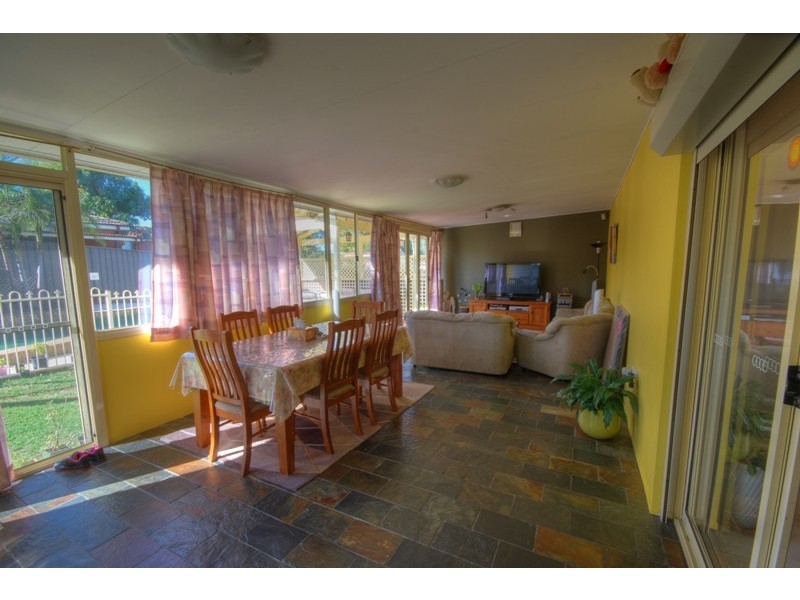 32 The Crescent, Toongabbie NSW 2146