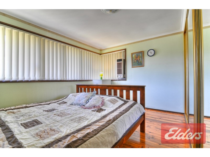 5 Memphis Crescent, Toongabbie NSW 2146