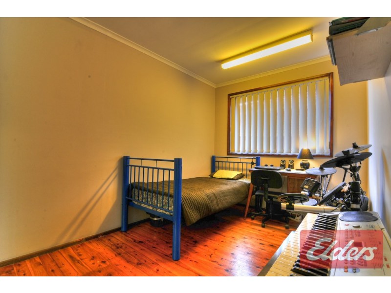 5 Memphis Crescent, Toongabbie NSW 2146