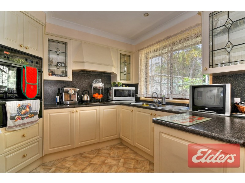 10 Vancouver Avenue, Toongabbie NSW 2146