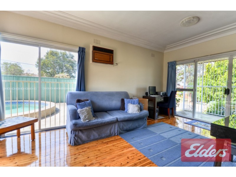 1 Oval Street, Old Toongabbie NSW 2146