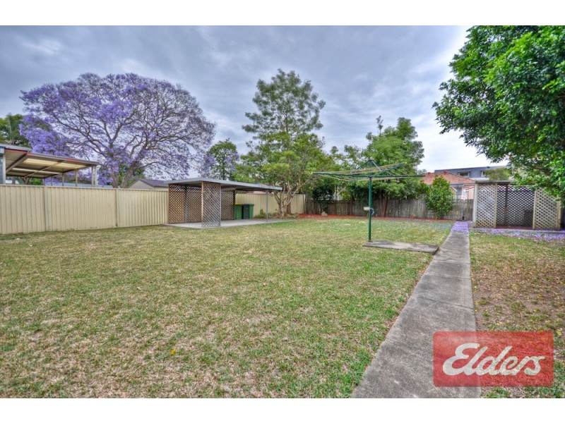 33 Beamish Road, Northmead NSW 2152