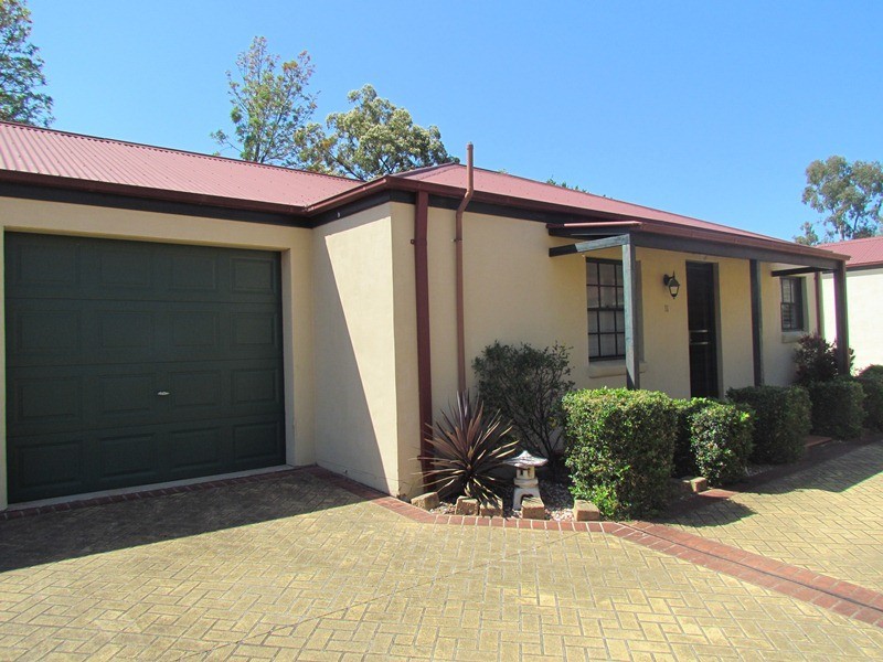 11/3 Budgeree Road, Toongabbie NSW 2146