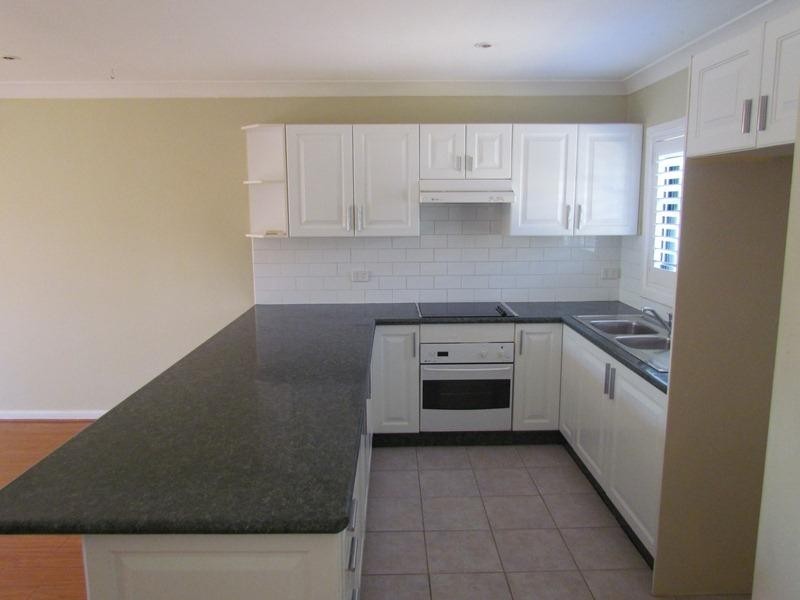 11/3 Budgeree Road, Toongabbie NSW 2146
