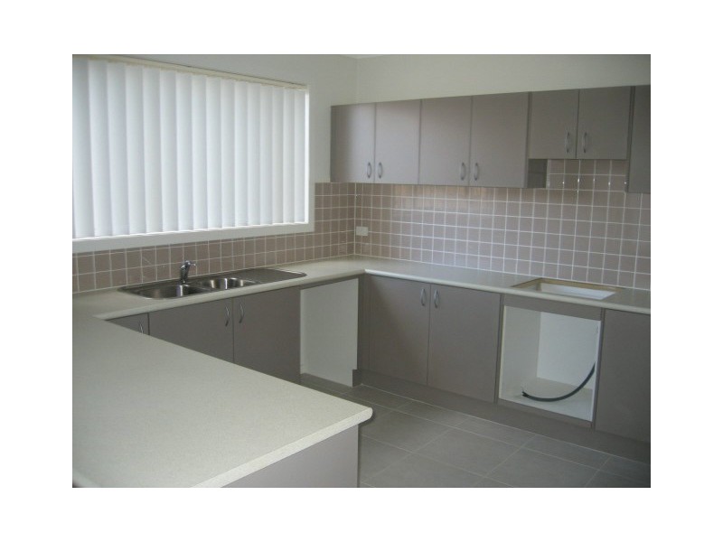 3/64 Australia Street, Oxley Park NSW 2760