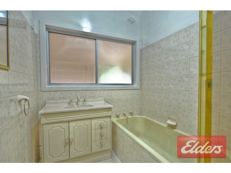 33 Beamish Road, Northmead NSW 2152