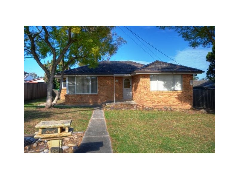 38 Tania Avenue, South Penrith NSW 2750