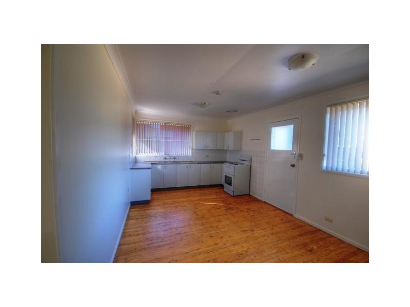 38 Tania Avenue, South Penrith NSW 2750