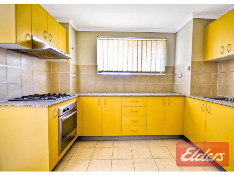 9/2 Wentworth Avenue, Toongabbie NSW 2146