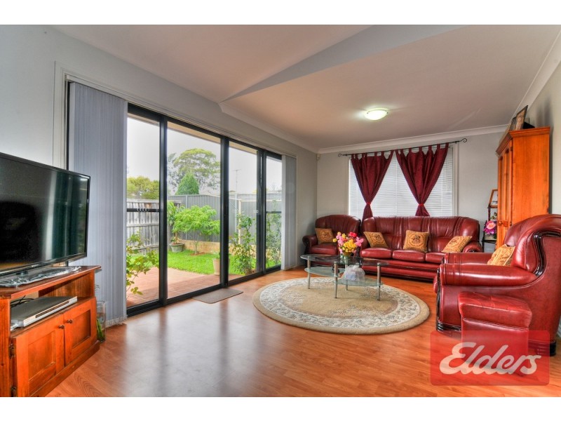 52 Carinya Road, Girraween NSW 2145