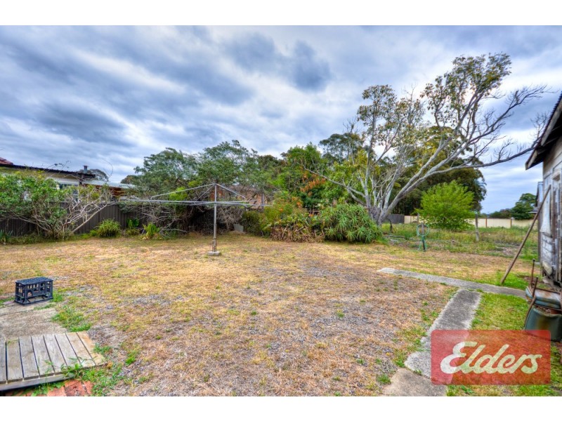 18 Reynolds Street, Toongabbie NSW 2146