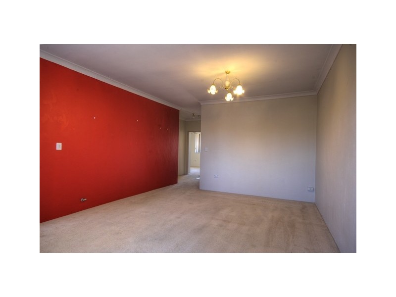 10/8-12 Fitzwilliam Road, Toongabbie NSW 2146