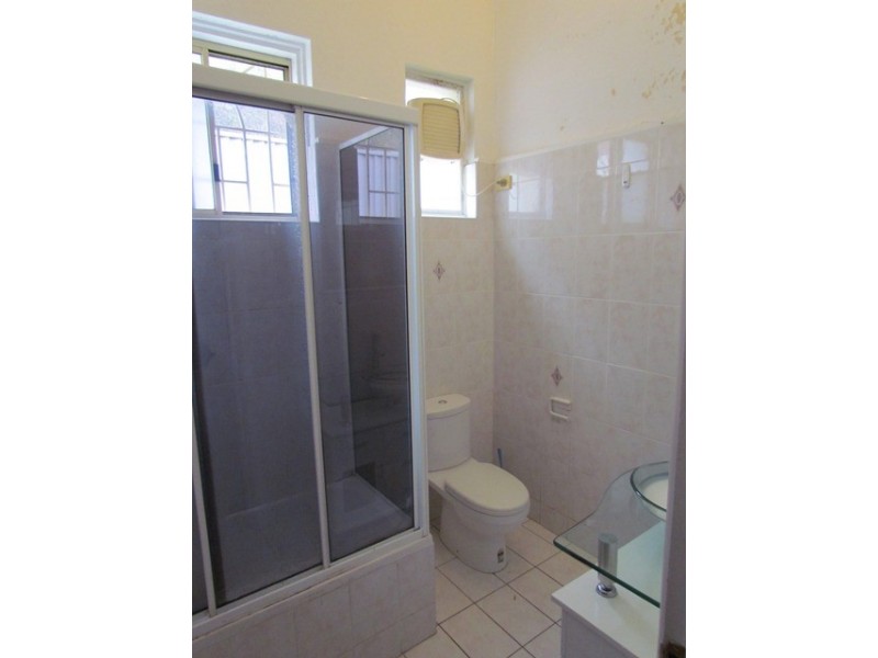 34 Cooyong Crescent, Toongabbie NSW 2146