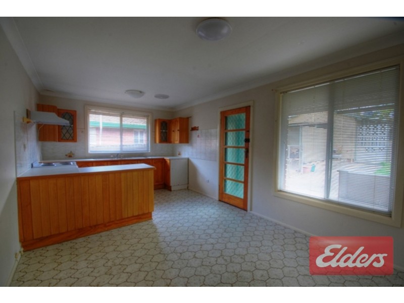 14 Mandoon Road, Girraween NSW 2145