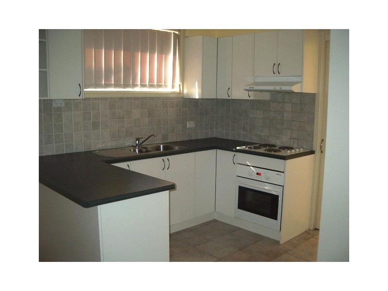 2a Ivy Street, Toongabbie NSW 2146