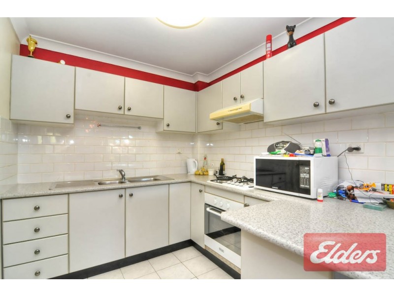 8/240-242 Targo Road, Toongabbie NSW 2146