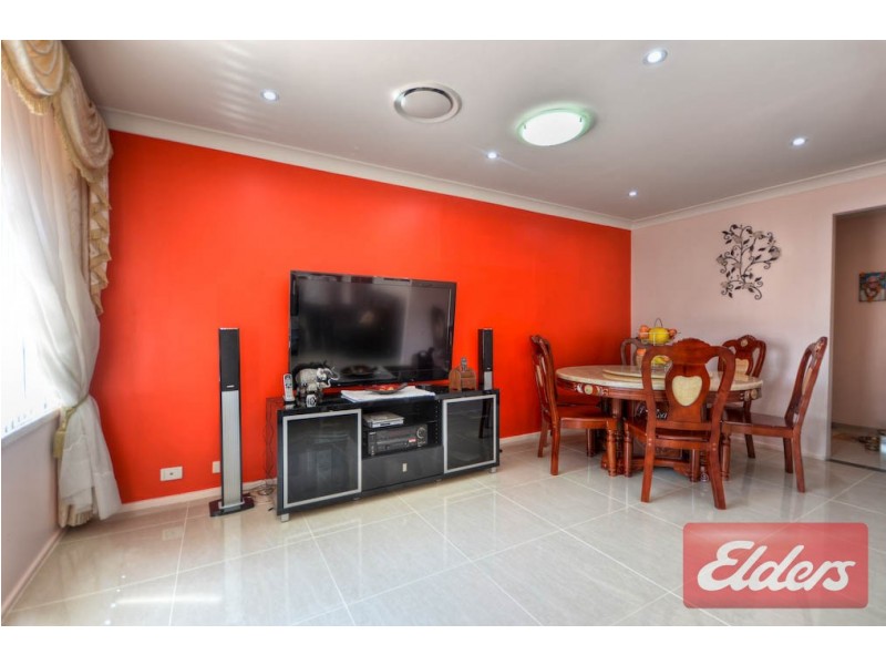 6 Station Road, Toongabbie NSW 2146