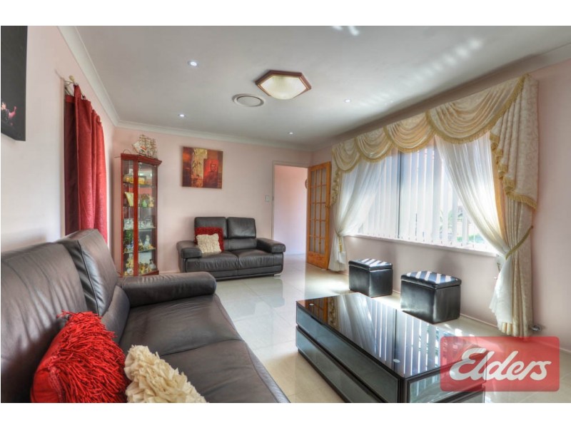 6 Station Road, Toongabbie NSW 2146