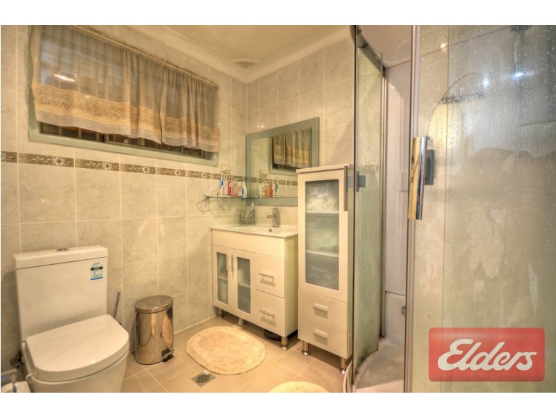 6 Station Road, Toongabbie NSW 2146