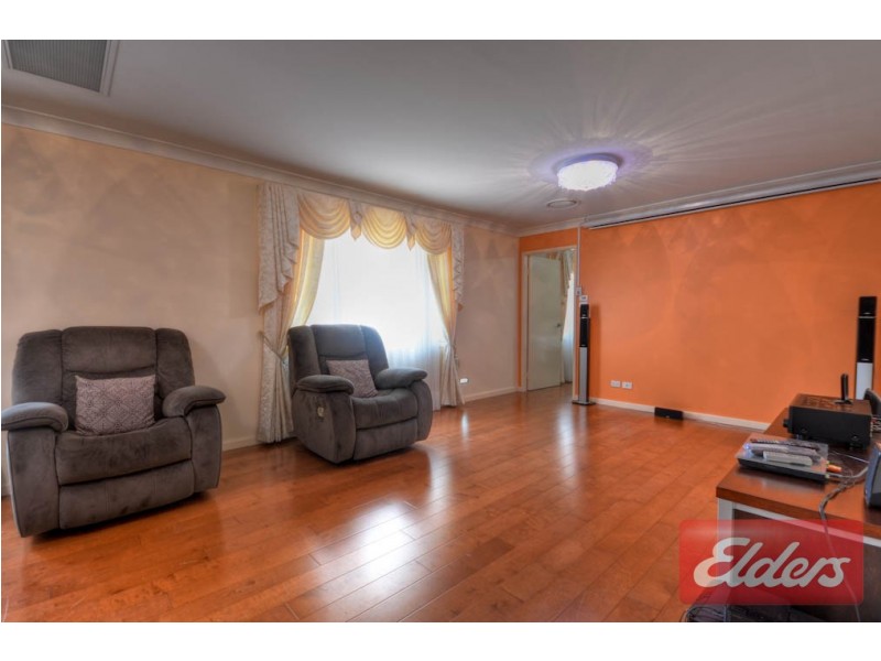 6 Station Road, Toongabbie NSW 2146