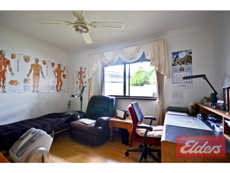 5 Clayton Place, Girraween NSW 2145