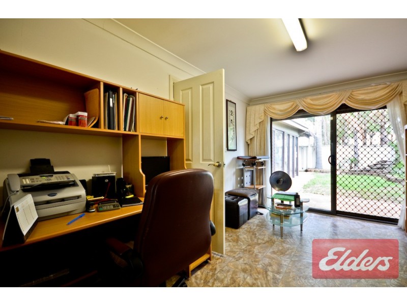 5 Clayton Place, Girraween NSW 2145