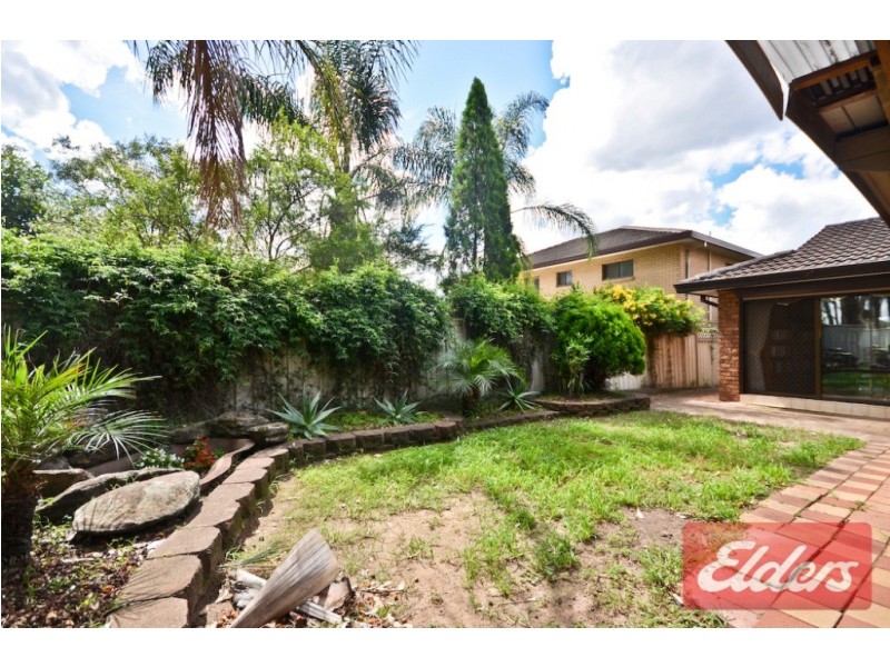 5 Clayton Place, Girraween NSW 2145