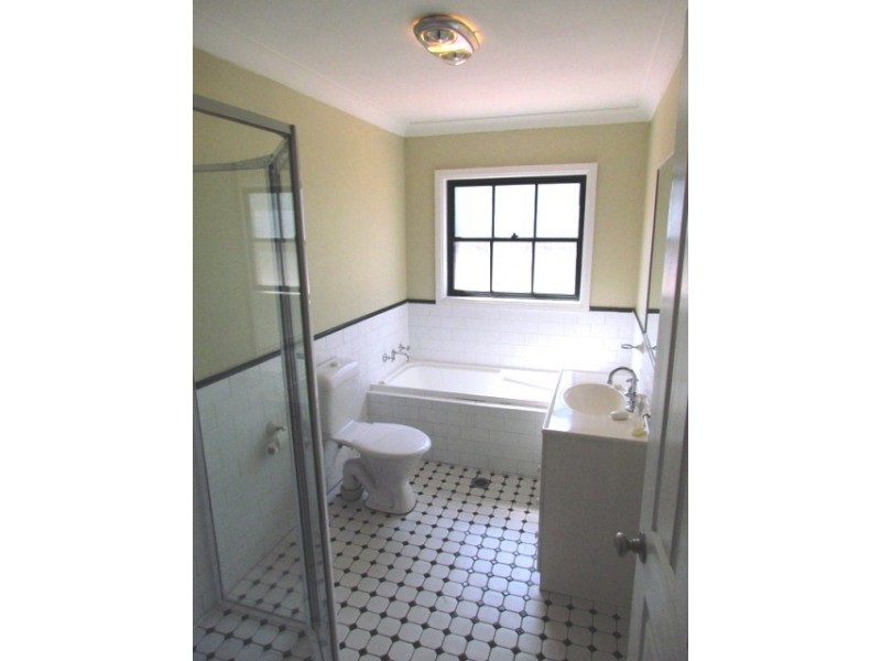 11/3 Budgeree Road, Toongabbie NSW 2146