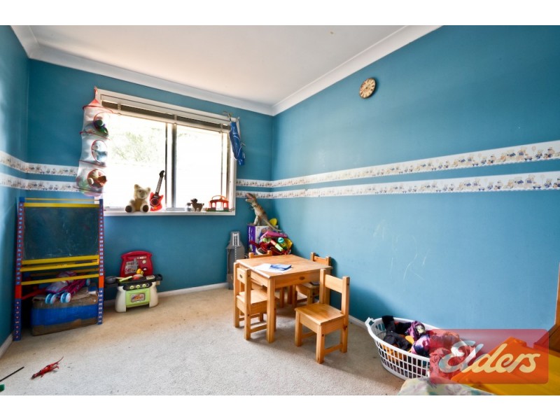 8 Station Road, Toongabbie NSW 2146