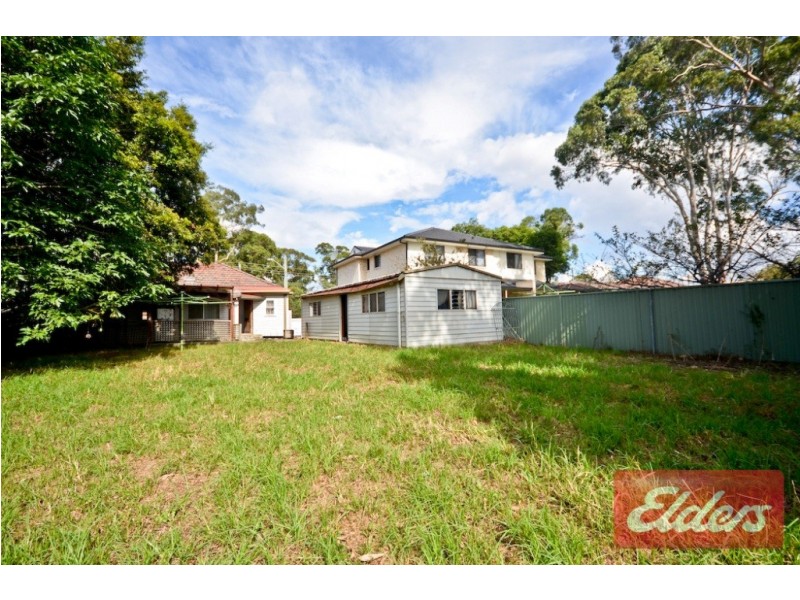 18 Wentworth Avenue, Toongabbie NSW 2146
