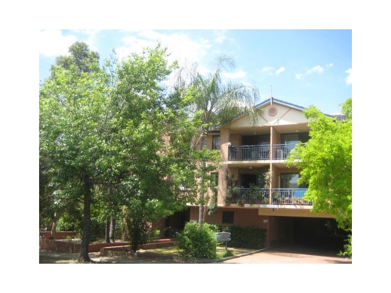 4/14 Paton Street, Merrylands West NSW 2160