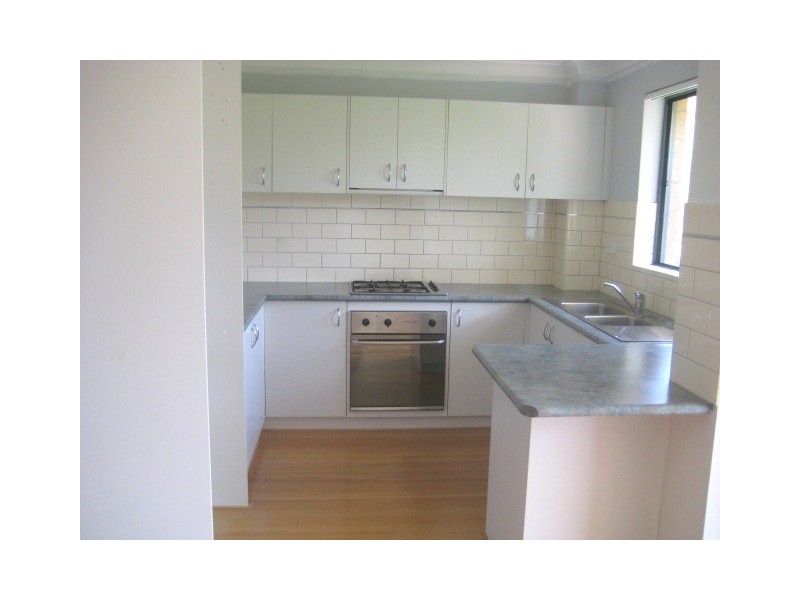 4/14 Paton Street, Merrylands West NSW 2160