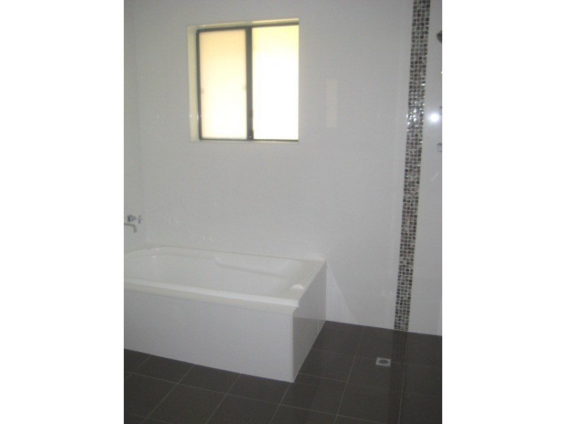 4/14 Paton Street, Merrylands West NSW 2160