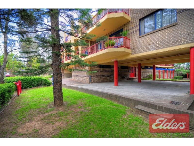 1/240-242 Targo Road, Toongabbie NSW 2146