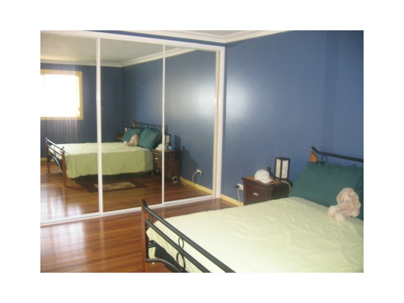 17 Zambesi Road, Seven Hills NSW 2147