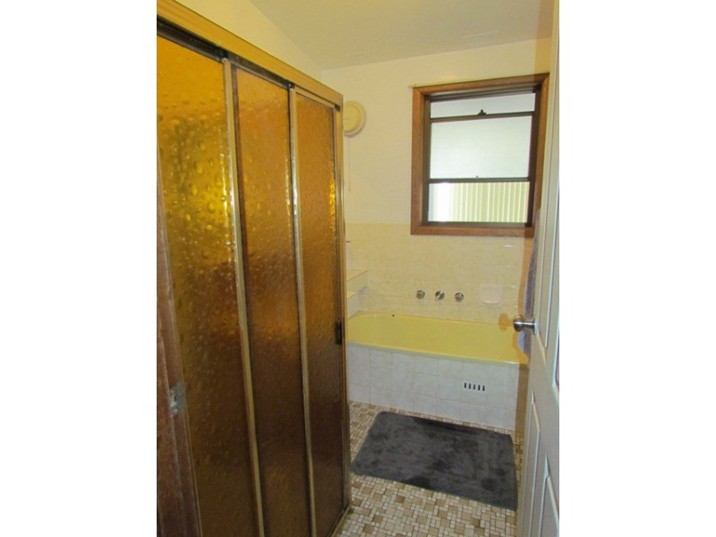 28 Vancouver Avenue, Toongabbie NSW 2146