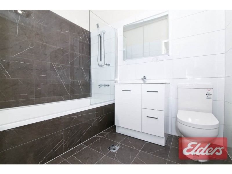 2 Derbyshire Avenue, Toongabbie NSW 2146