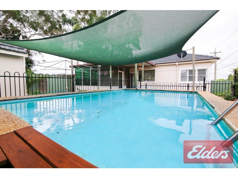 2 Derbyshire Avenue, Toongabbie NSW 2146
