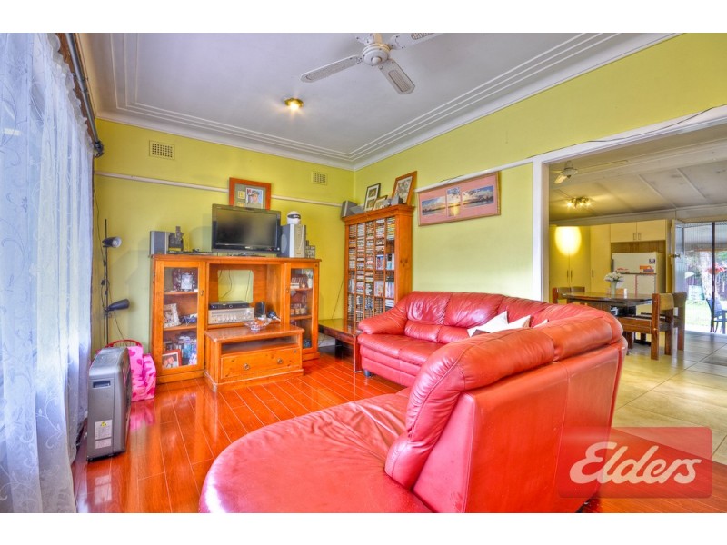 2 Mimosa Avenue, Toongabbie NSW 2146