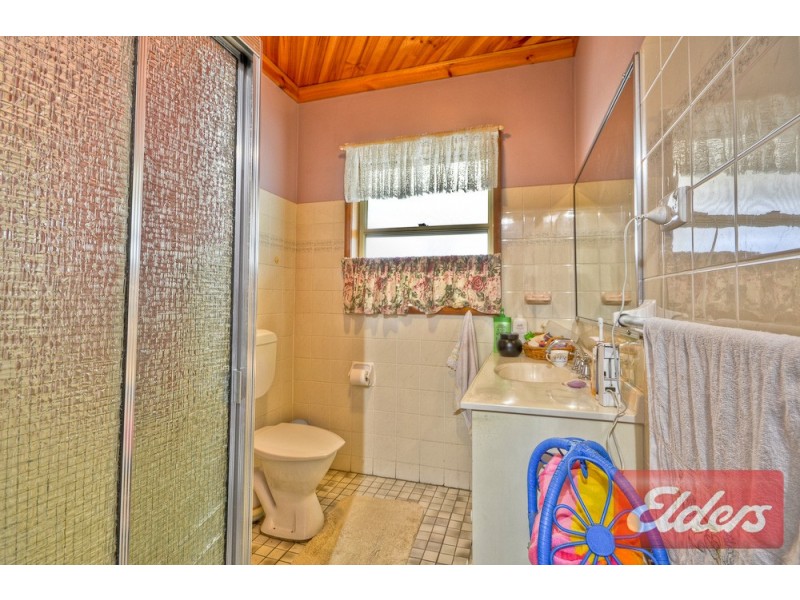 8 Valeria Street, Toongabbie NSW 2146