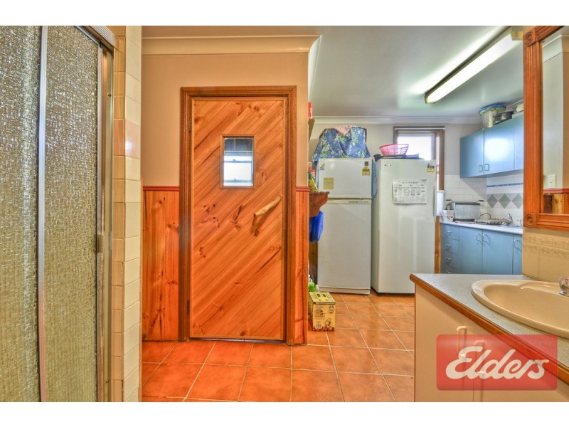 8 Valeria Street, Toongabbie NSW 2146