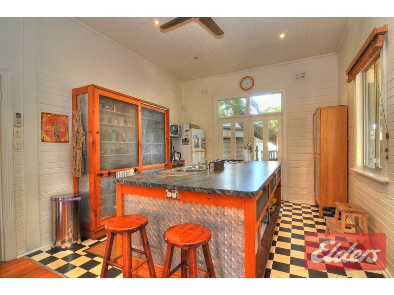 13 Station Road, Toongabbie NSW 2146