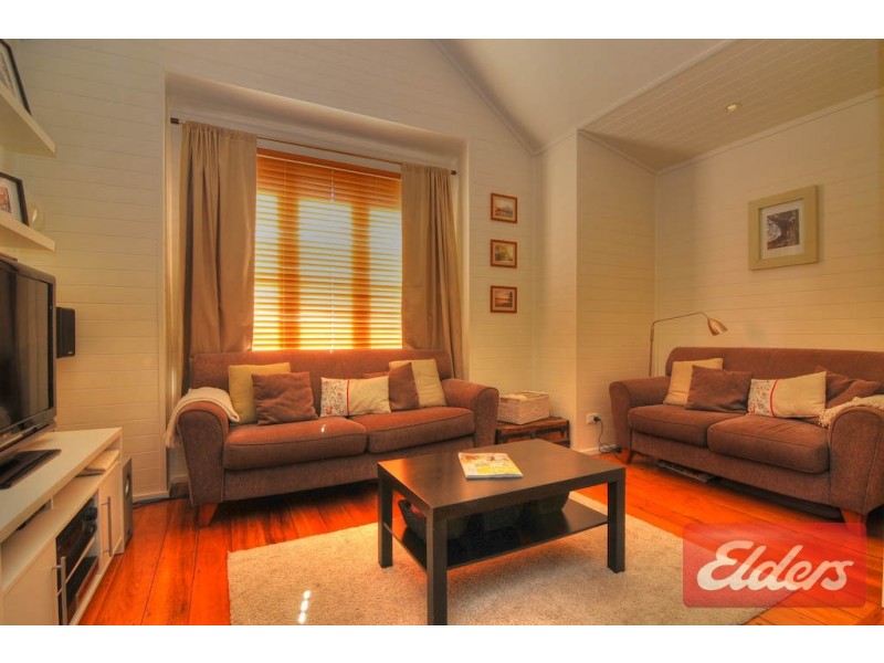 13 Station Road, Toongabbie NSW 2146