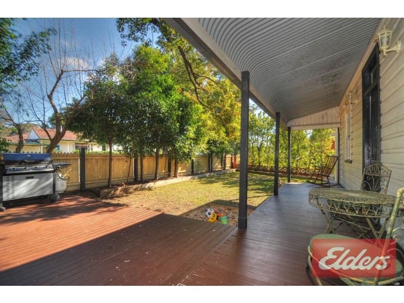 13 Station Road, Toongabbie NSW 2146