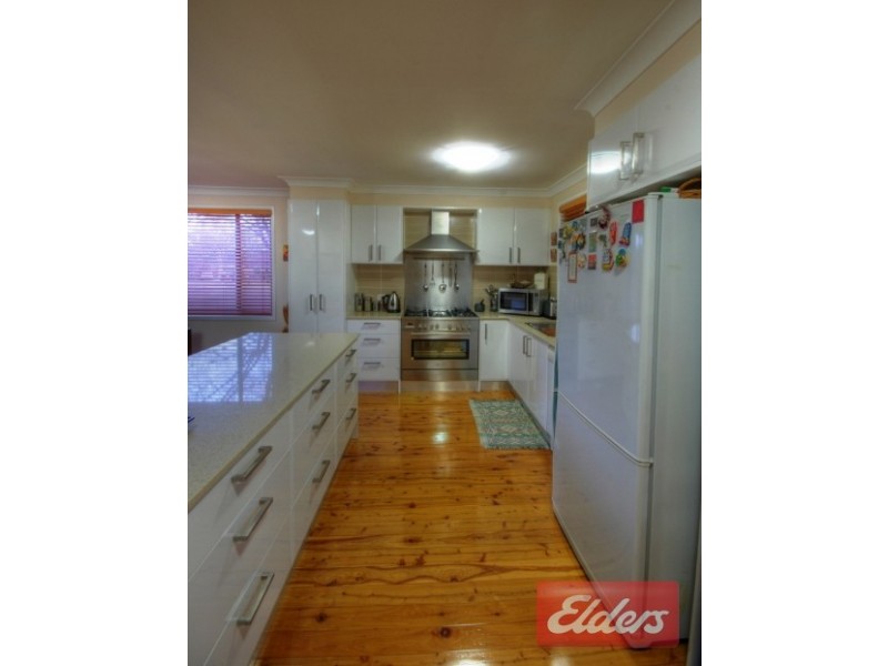 20 Woodlawn Drive, Toongabbie NSW 2146